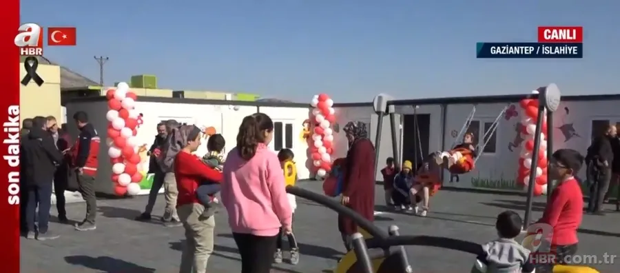Gaziantep İslahiye'deki konteyner kentte yaşam başladı! Kalyon Holding 12 günde AFAD'a teslim etti 14
