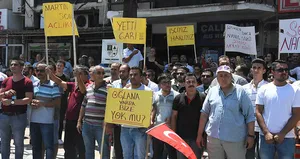 CHP’li Torbalı Belediyesi’nde işçiler eylemde: Oğluna var da bize yok mu