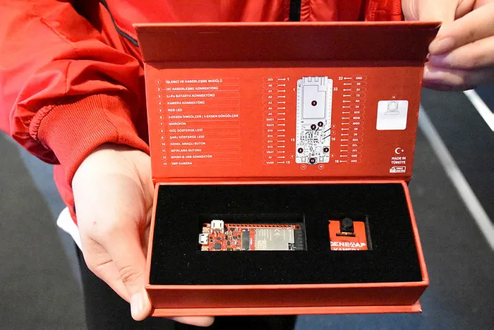 Yerli ve milli Deneyap Yazılım Kartı TEKNOFEST’te tanıtıldı: 10 bin öğrenciye ücretsiz hediye edilecek