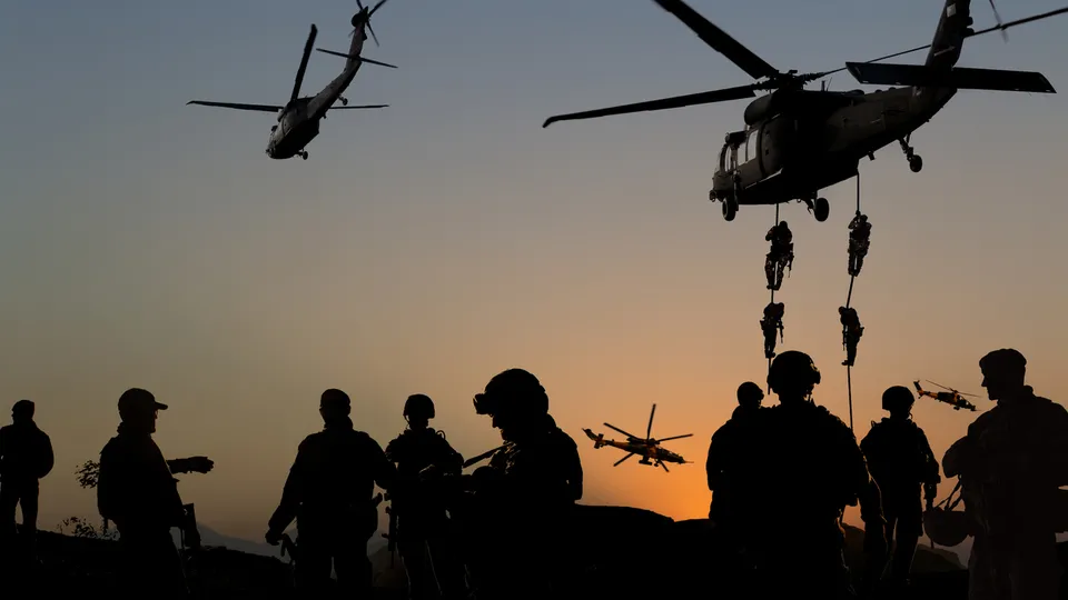 Gerilim her an savaşa dönebilir! ABD, İran, İngiltere... | Video