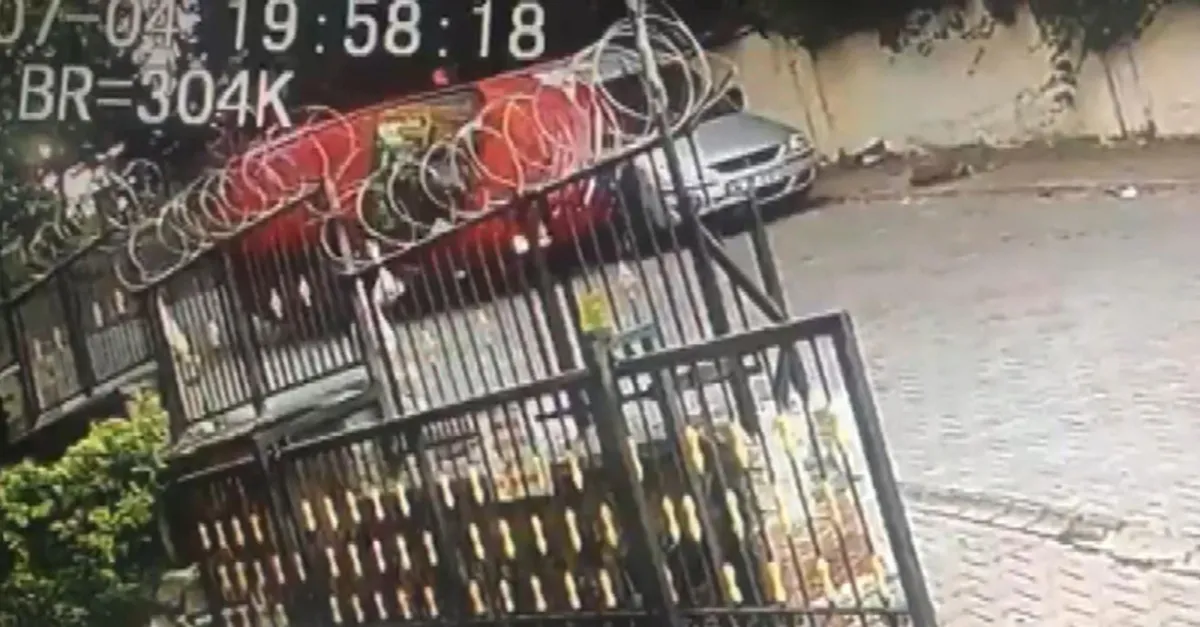Son dakika: İstanbul Sultangazi'de boş sokakta akılalmaz kaza! Aniden takla attı |Video