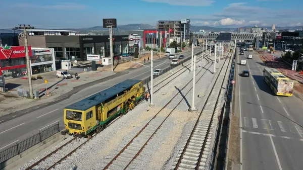 bursa-buyuksehir-belediyesi-calismalari-hizlandirdi-rayli-sistemde-t2-mesaisi-1638979331747.jpg