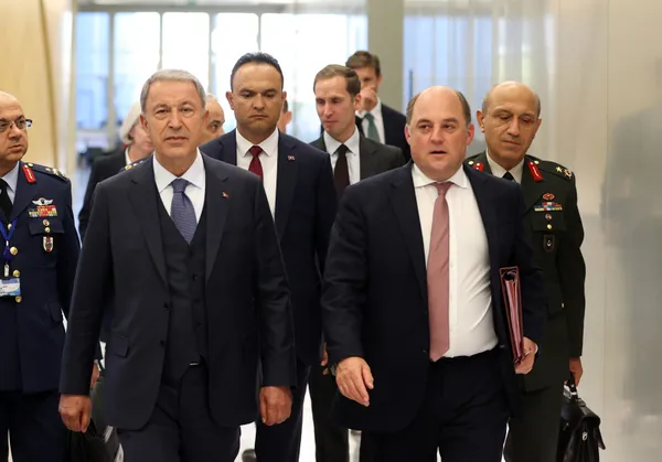 Son dakika: Türkiye, İngiltere ve Ukrayna Savunma bakanları, üçlü toplantıda bir araya geldi