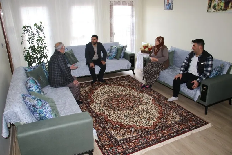 Son dakika Elazığlı depremzedelerin mutlu günü Devlet olmasa biz