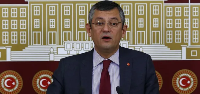 Son dakika: Başkan Erdoğan’dan CHP’li Özgür Özel’e tazminat davası