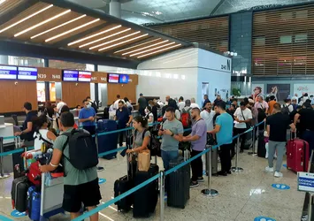 İstanbul Havalimanı'nda 'bayram tatili' yoğunluğu! Günlük uçuş ve yolcu sayısı rekoru kırılması bekleniyor