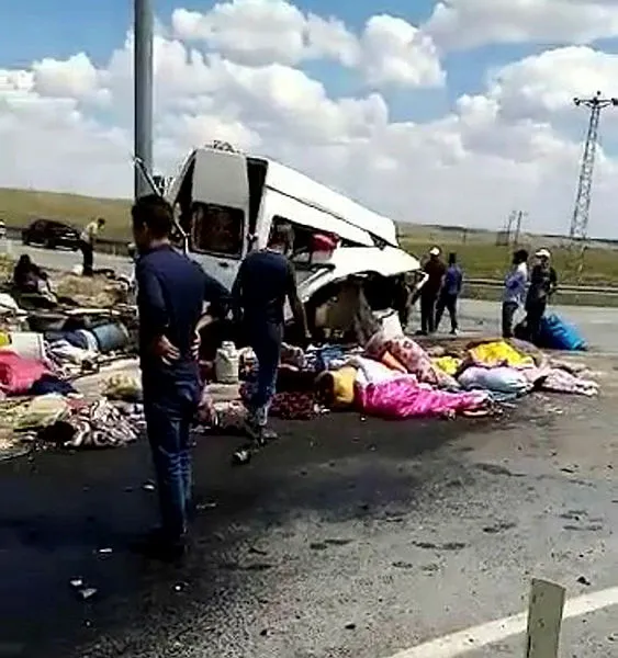 Konya’da peş peşe feci kazalar: 9 kişi hayatını kaybetti - 3