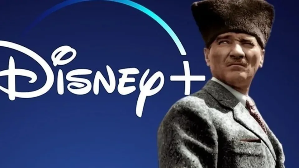 ‘Cüzdan Atatürkçüleri’nden 30 Ağustos şovu! Disney’in sansürüne sessiz kalanlar Gazi’yi hatırladı
