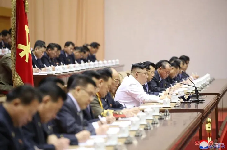 Son dakika | Kim Jong-un kendi bakanını idam ettirdi! Dünya şokta