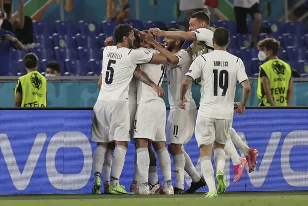 euro-2020ye-kotu-basladik-i-turkiye-0-3-italya-mac-sonucu-ozet-1623445870423.jpg EURO 2020'ye kötü başladık I Türkiye 0-3 İtalya (MAÇ SONUCU-ÖZET) - 3