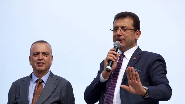 CHP’li Battal İlgezdi’den İmamoğlu’na eleştiri AK Parti’ye övgü: Yiğidi öldür hakkını yeme! Sorunu Murat Kurum çözdü