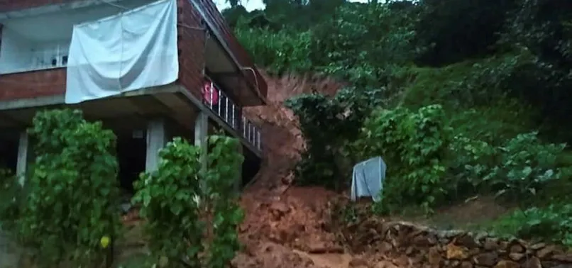 Giresun'un bazı ilçelerinde su baskınları yaşandı! Vali Enver Ünlü'den son dakika açıklaması