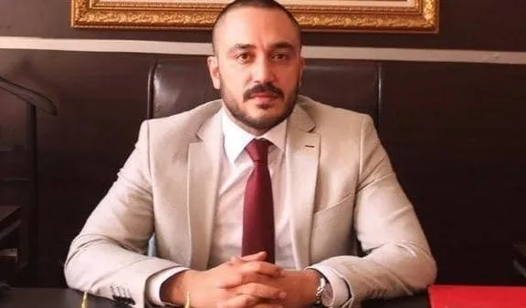 hakim-once-esini-sonra-kendini-oldurmustu-hakimin-evine-giren-komsu-dehseti-anlatti-1664889566124.jpg Hakim önce eşini sonra kendini öldürmüştü! Hakimin evine giren komşu dehşeti anlattı - 4