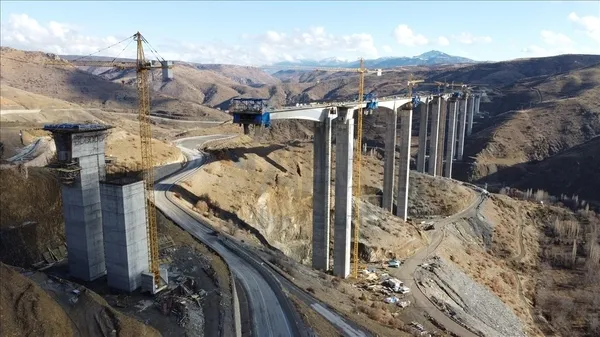 Eğiste Viyadüğü kesintisiz ulaşımın önünü açtı! - 3