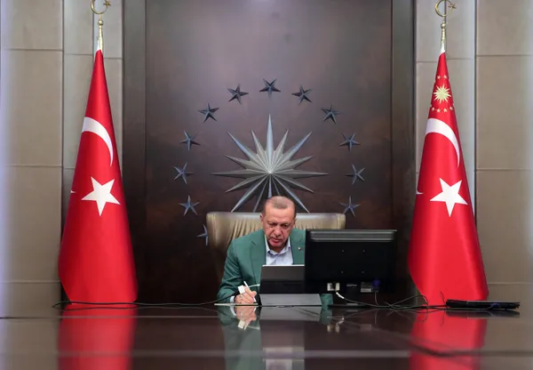 Kabine Başkan Erdoğan liderliğinde toplanıyor! Sosyal konut projesinde şartlar ne olacak? Kaç TL’ye kadar borçlar silinecek?