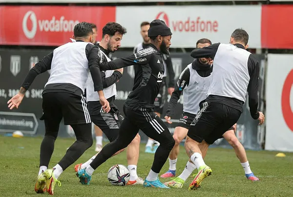 Trabzonspor-Beşiktaş derbisini yönetecek hakem açıklandı!