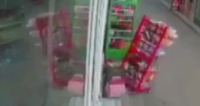 Ordu'da sürüklenen cips standının peşinden böyle koştu! - 1