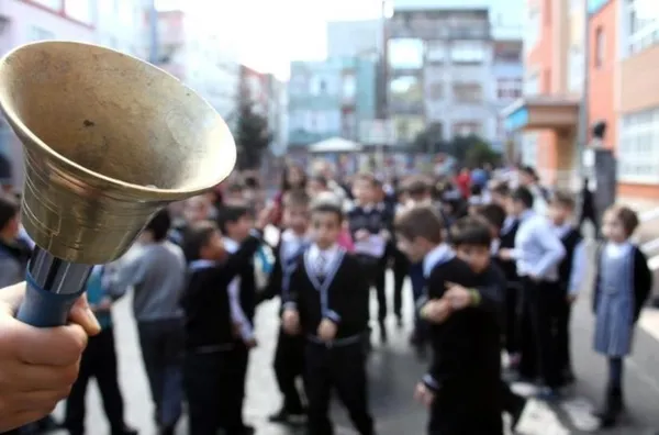 Deprem bölgesinde okullar ne zaman açılacak? Gaziantep’te okullar açılacak mı, hangi tarihte? 2-3-4 Mart okul tatili olan iller listesi!