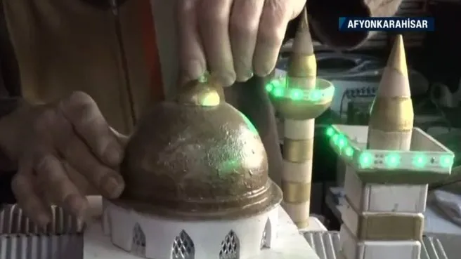 Minyatür camilerin ustası! Bir hadis-i şerif hayatını değiştirdi