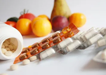 Kontrolsüz kullanımı bakın nelere yol açıyor! D, C, çinko, B12 vitamini...