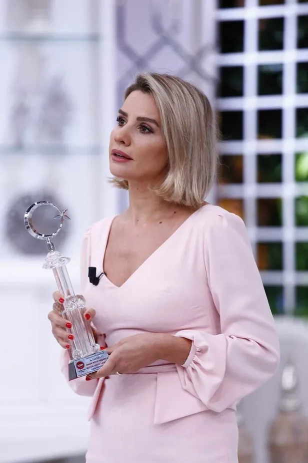 ATV Esra Erol’da ne zaman başlayacak? Esra Erol yeni bölüm tarihi belli oldu mu? İşte yayın tarihine ilişkin son gelişmeler...