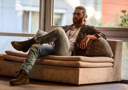 Erkenci Kuş’un yıldızı Can Yaman’dan rekor! Zirveye yerleşti