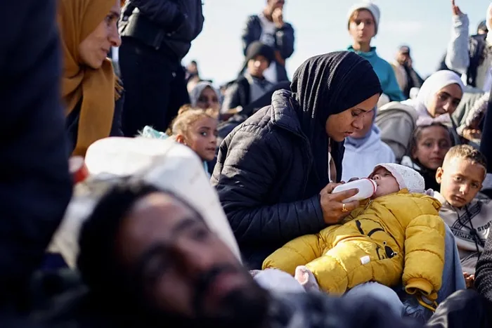 soykirim-ordusu-tampon-bolgeye-cekildi-gazzeliler-kuzeye-gecmeye-basladi-1737957618424.jpg Foto: Reuters