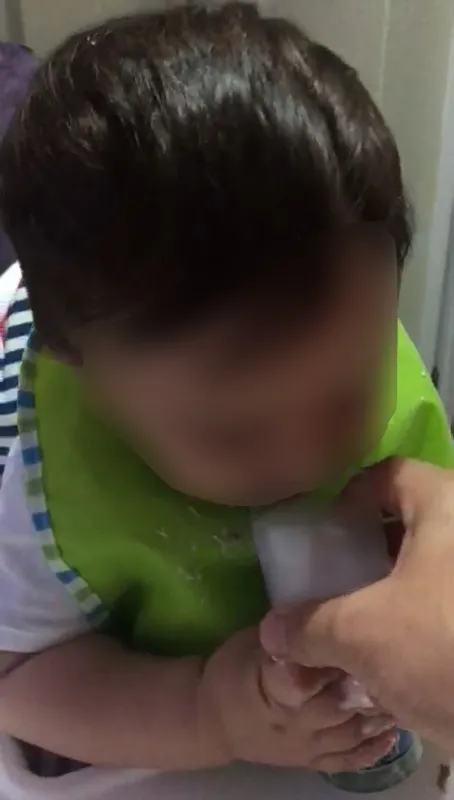 Bursa'da 2,5 yaşındaki çocuklarına içki içiren anne-baba gözaltına alındı - 2
