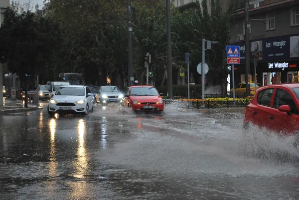 1669091392570.jpg Meteoroloji'den uyarılar peş peşe geldi! 5 günlük hava durumu raporunda kar yağışı | Yurdun etrafını yağmur bulutları sardı - 11