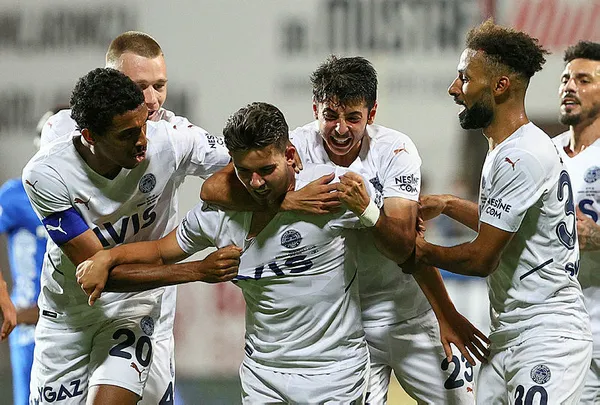 Altay: 0 Fenerbahçe: 2 MAÇ SONUCU | Kanarya İzmir’de galip