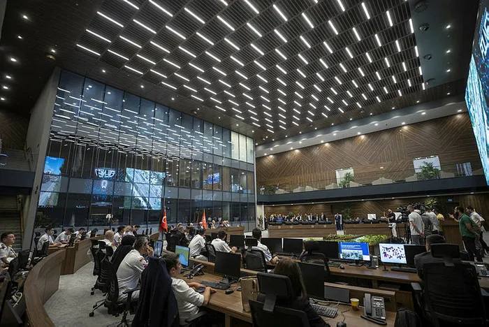 son-dakika-icisleri-bakani-suleyman-soyludan-trafik-denetimi-aciklamasi-ihalar-81-ilde-havada-1657298690883.jpg Son dakika: İçişleri Bakanı Süleyman Soylu'dan trafik denetimi açıklaması! İHA'lar 81 ilde havada - 3
