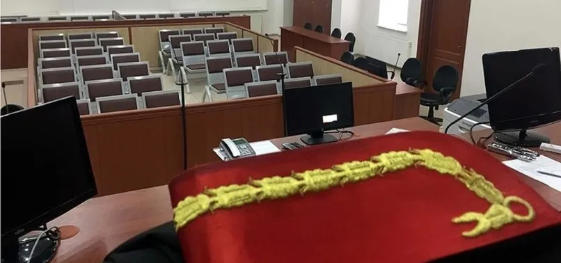 CHP'li Ali Mahir Başarır hakimlerin üzerine yürümeden önce kamera kaydını bekledi! İşte adım adım planlı provokasyon