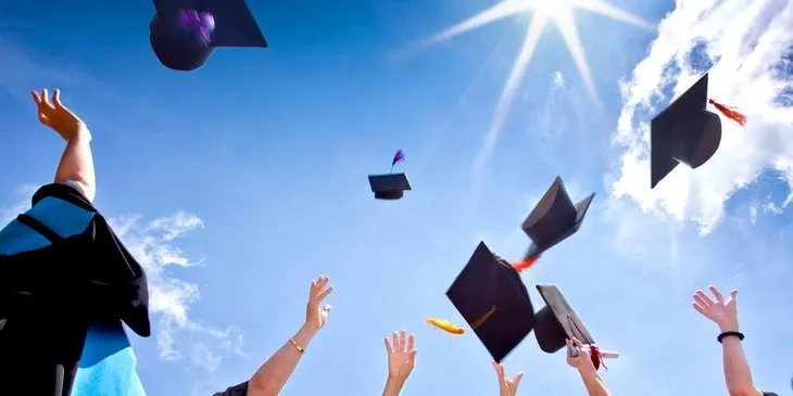 Üniversiteden mezun olan gençlere ’sağlık’ 2 yıl ücretsiz!