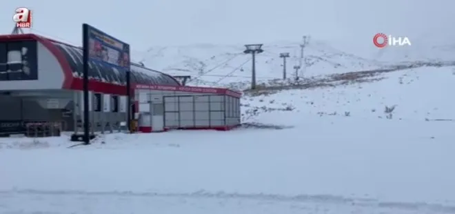 Erciyes beyaz örtüyle güne başladı