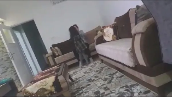arnavutkoyde-cani-anne-kamerada-cocuklarini-dovdugu-ani-esi-kayda-alip-sikayetci-oldu-1658994243523.jpg Arnavutköy’de cani anne kamerada! Çocuklarını dövdüğü anı eşi kayda alıp şikayetçi oldu - 3