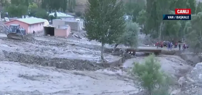 Son dakika | Van Başkale’de sel felaketi! Hükümet hemen harekete geçti