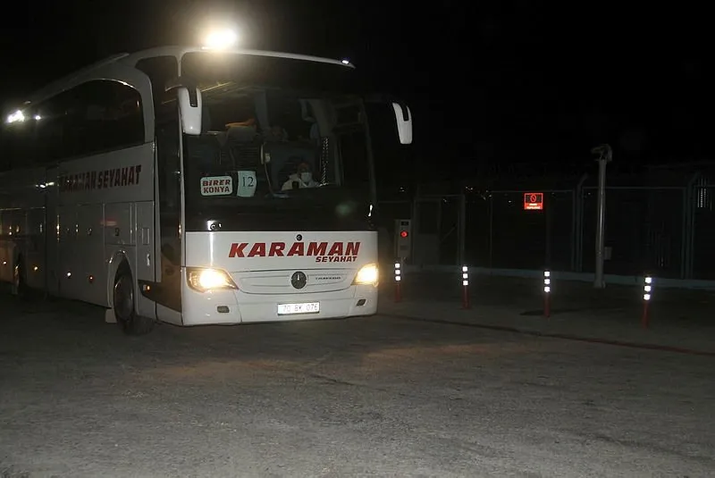 Son Dakika Kktc Den Getirilen 288 Kisi Karaman Da Yurda Yerlestirildi