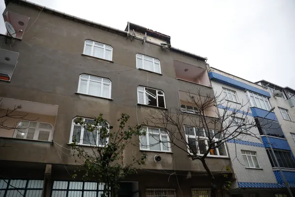 firtinada-hayatini-kaybeden-huriye-pulurun-son-yolculuguna-ugurlandi-1638358119528.jpg Fırtınada hayatını kaybeden Huriye Pulur'un son yolculuğuna uğurlandı - 1