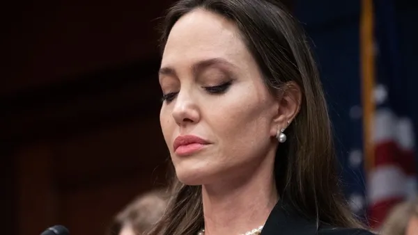 Angelina Jolie soykırımcı İsrail ve destekçilerine ateş püskürdü: Ateşkes dayatmasını engelleyen dünya liderleri bu suçlara ortak olmaktadır