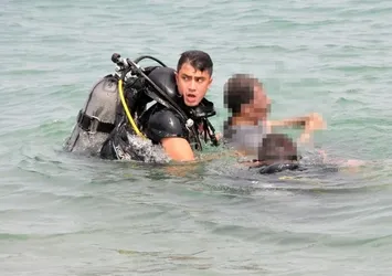 Antalya'da denizde erkek cesedi bulundu