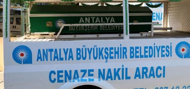 Antalya’da budadığı ağaçtan düşen kişi öldü