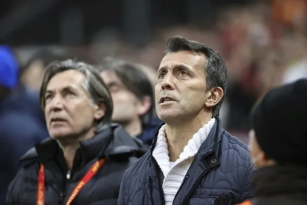 bulent-korkmazdan-hakem-isyani-galatasaraya-olsa-gosterir-miydi-1646001954622.jpg Bülent Korkmaz'dan hakem isyanı! "Galatasaray'a olsa gösterir miydi?"