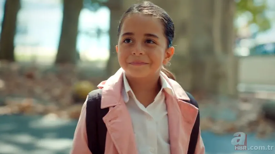 Beren Gökyıldız’ın kardeşi Duru’yla benzerliği görenleri şaşırttı 1