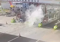 Otoban gişesinde can pazarı! Karı-kocayı ölüm ayırdı