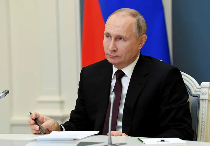 son-dakika-rus-lider-putinden-vatandaslik-hamlesi-1657571866009.jpg Son dakika: Rus lider Putin'den "vatandaşlık" hamlesi - 1