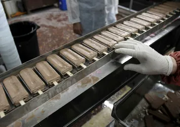 Japon bilim insanları erimeyen dondurma üretti