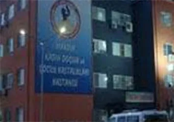 'Gaz sancısı' dediler tuvalette doğum yaptı