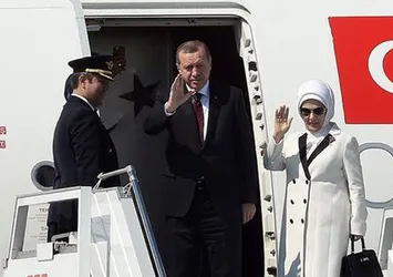 Cumhurbaşkanı Erdoğan Özbekistan'a geldi