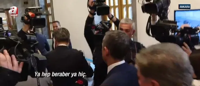 Özgür Özel DHKP-C sloganı ile A Haber’i tehdit etti: A Haber sen de kurtulamazsın tek başına