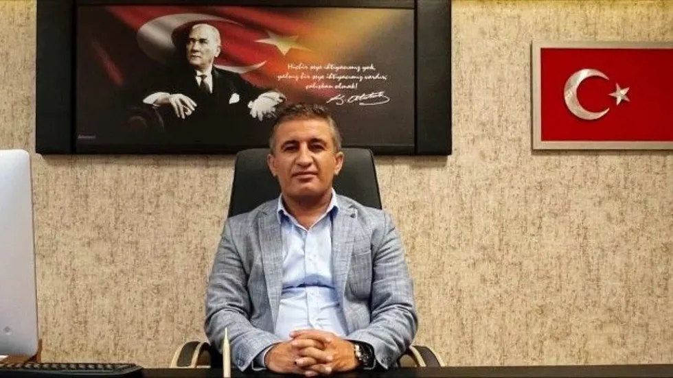 yeni-parti-milletvekili-cemal-enginyurtun-danismani-gozaltinda-masak-raporunda-dikkat-ceken-para-trafigi-1788028419077.jpeg Yeni Parti milletvekili Cemal Enginyurt'un danışmanı gözaltında! MASAK raporunda dikkat çeken para trafiği - 1